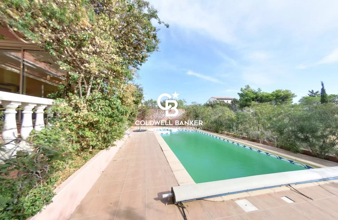 Leucate 4 Sided House Swimming Pool Jacuzzi In Leucate, Occitanie