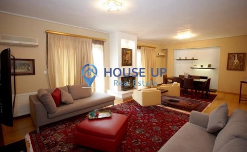 Haus in 3rd District of Athens, Athens, Griechenland 1