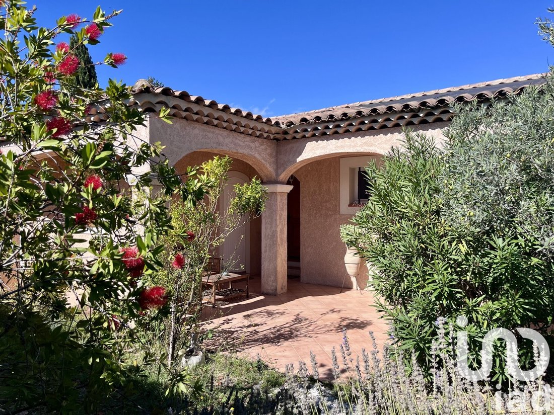 Vente Maison Traditionnelle In Saint Cannat, Provence Alpes Côte D'azur