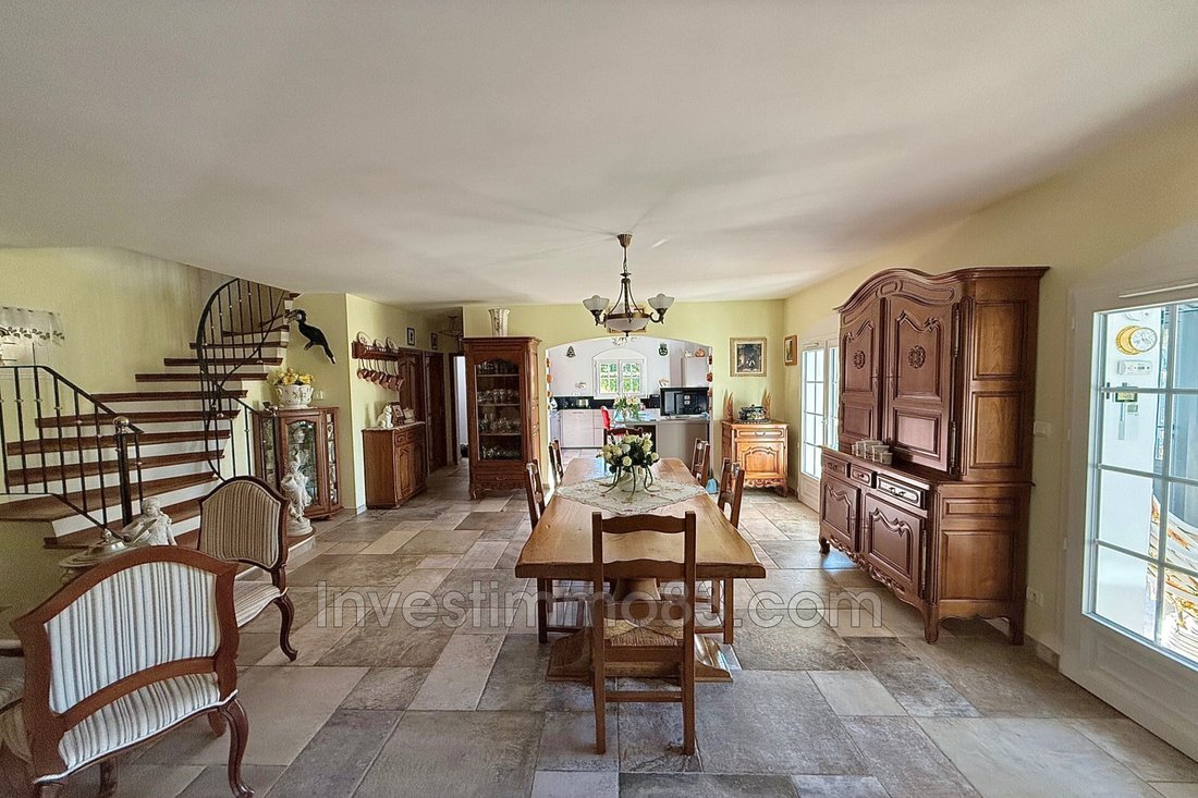 Villa in La Verdiere, Provence-Alpes-Côte d'Azur, France 5 - 14792553