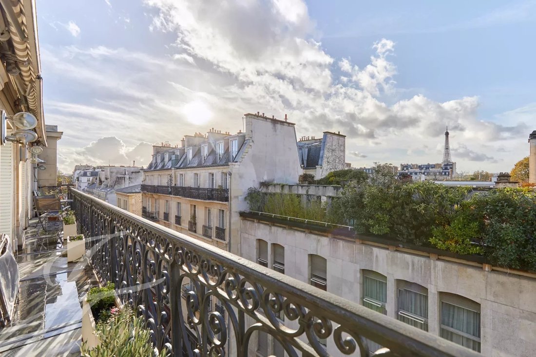 Exceptional Apartment 7th Arrondissement Of In Paris, île De France