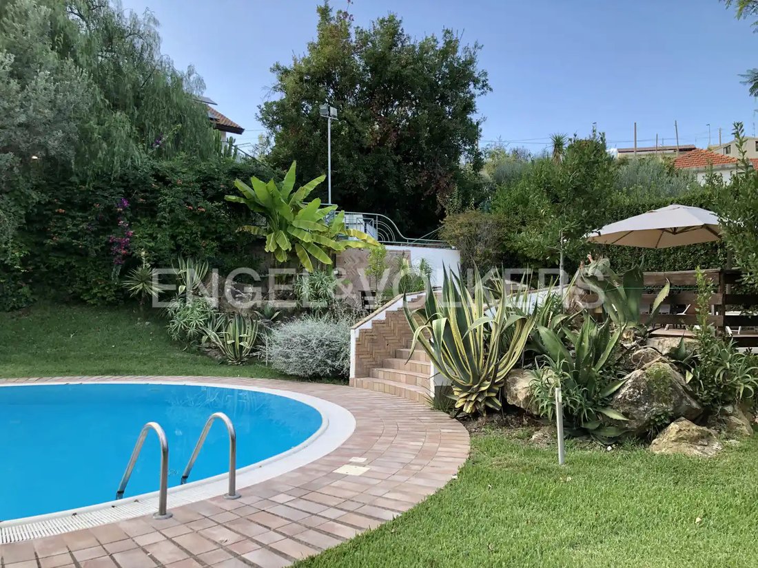 Villa In Class A4 With Swimming In Santa Tecla Castelpagano, Campania