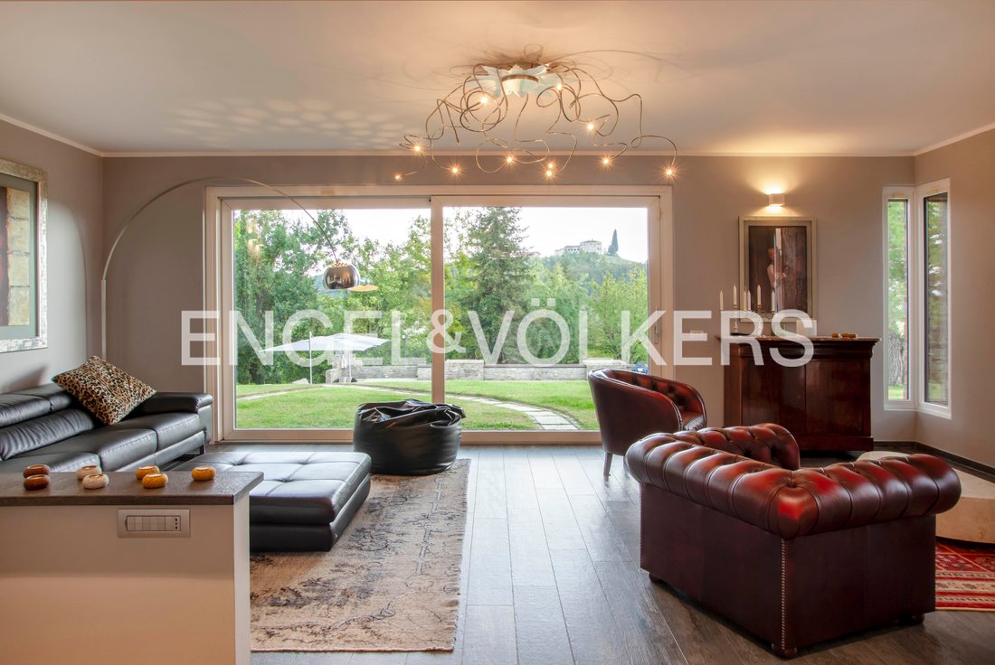 Exclusive Villa With Vineyard And Panoramic View In Trivio, Piedmont