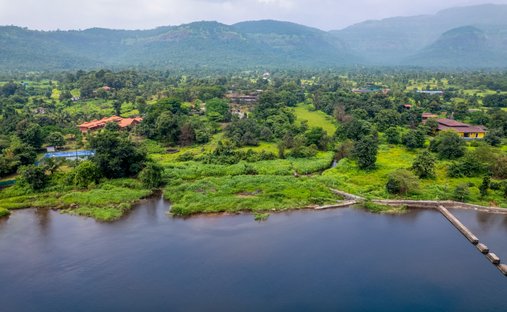 Land in Kurvande, Maharashtra, India 1