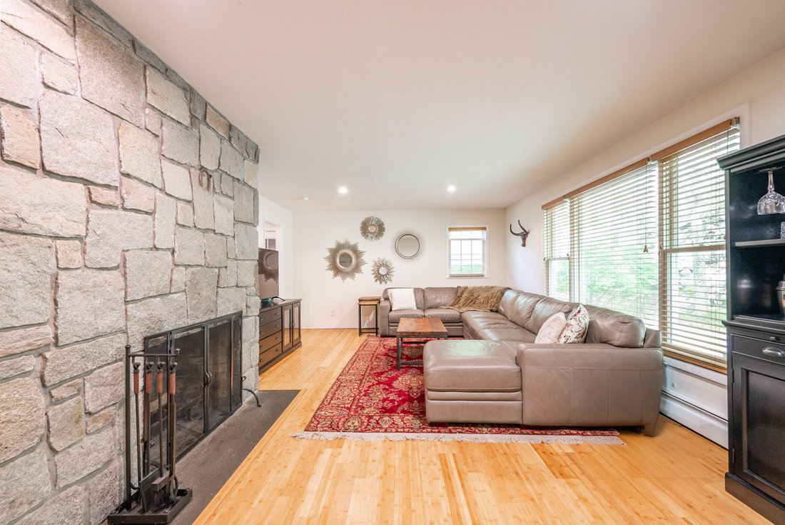 Beautifully Kept Ranch On A Scenic In New Fairfield, Connecticut