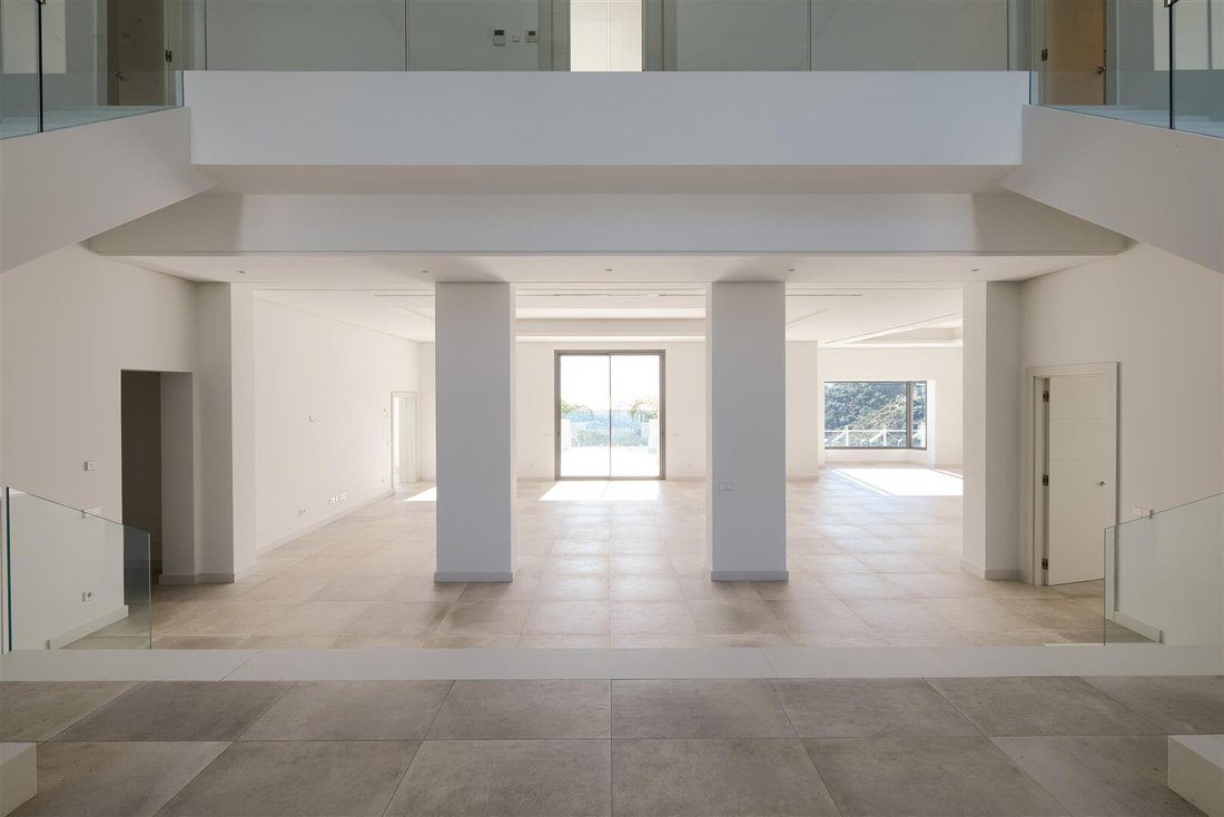 Villa in Benahavis, Andalusia, Spain 5 - 14807466