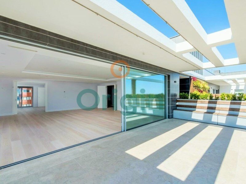 Infinity Tower, Rua Canto Da Maya 1, 1070 372 In Campolide, Lisbon ...