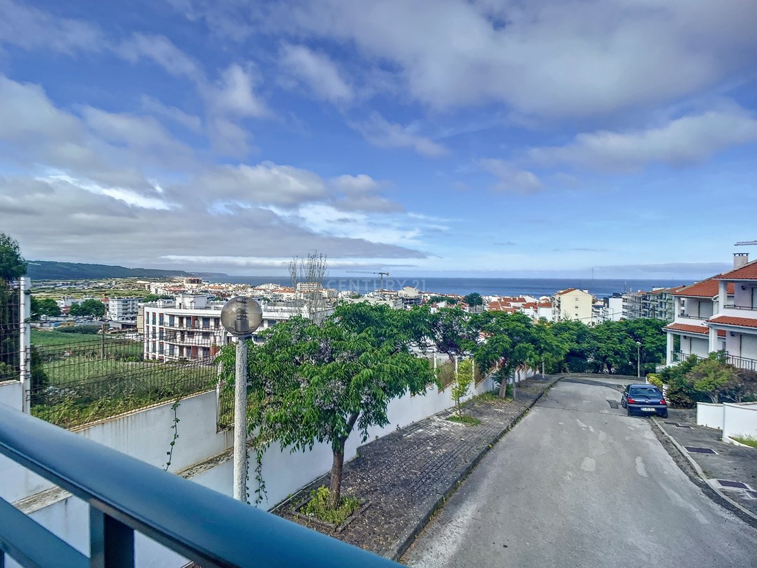 Villa Nazaré Portugal In Nazaré, Leiria District, Portugal For Rent