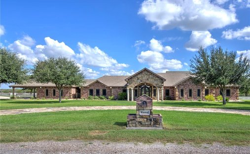 House in Sandia, Texas, United States 1