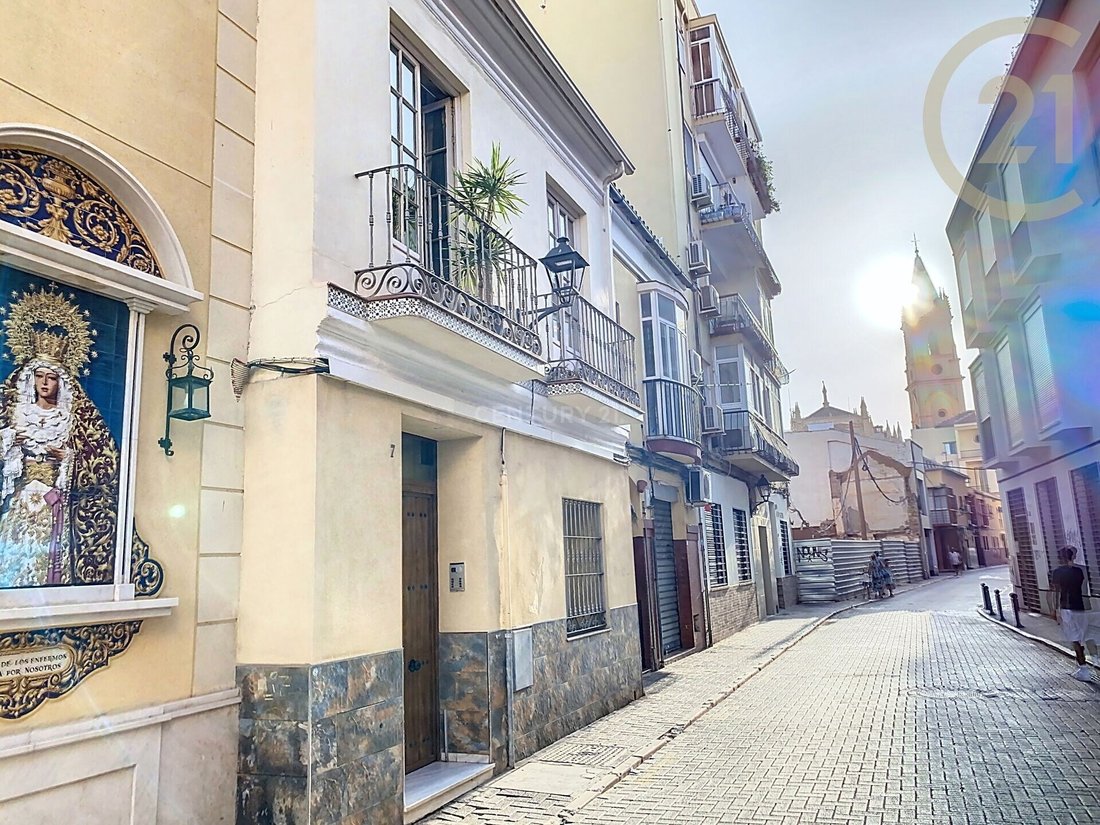Short Term Rental Charming Duplex In The Heart Of In Málaga, Andalusia