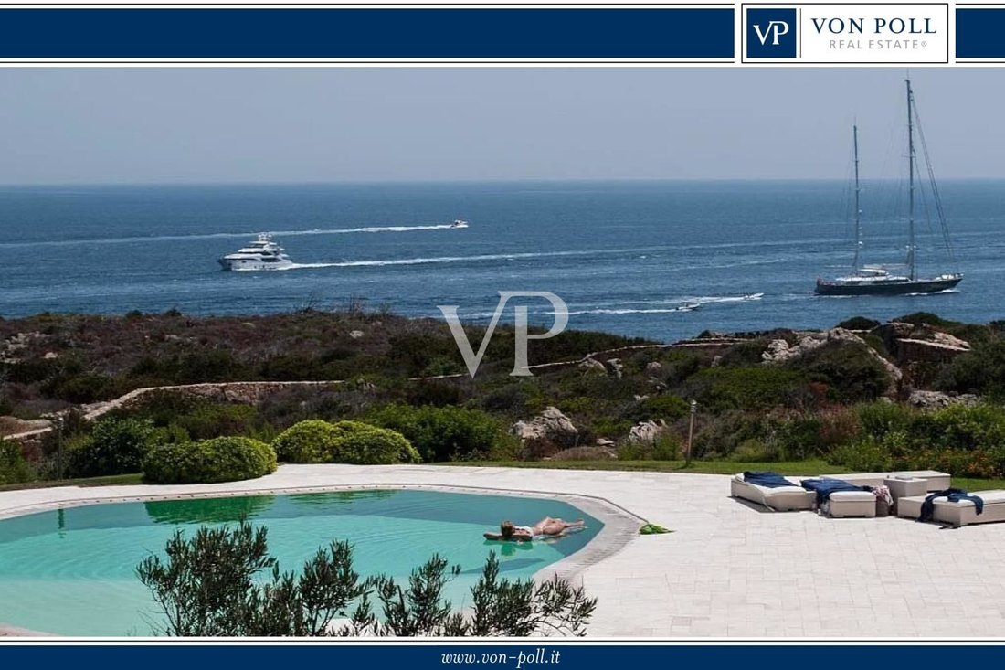 Villa in Marina di Porto Cervo, Porto Cervo, Italy 1 - 14799409