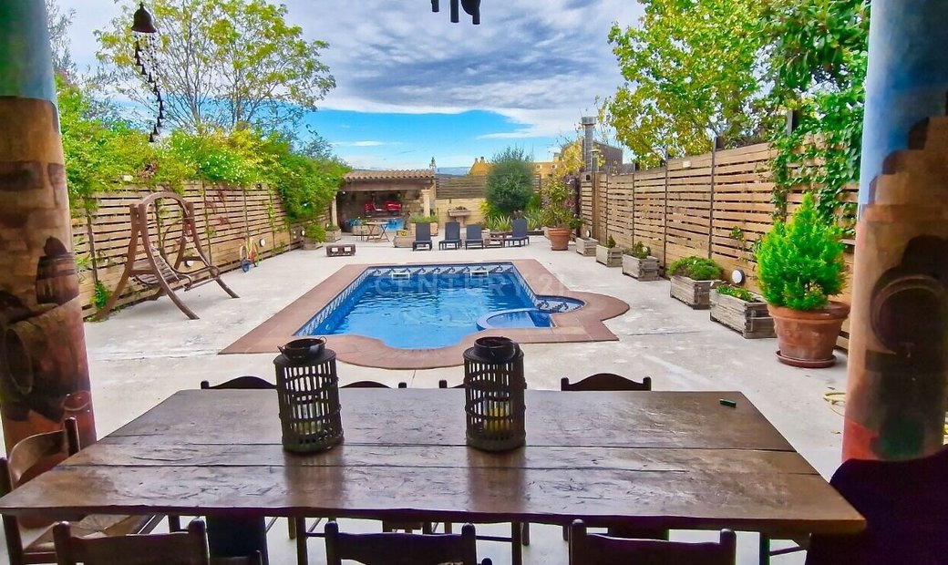 Villa Barcelona Spain In Moja, Catalonia, Spain For Sale (14806979)