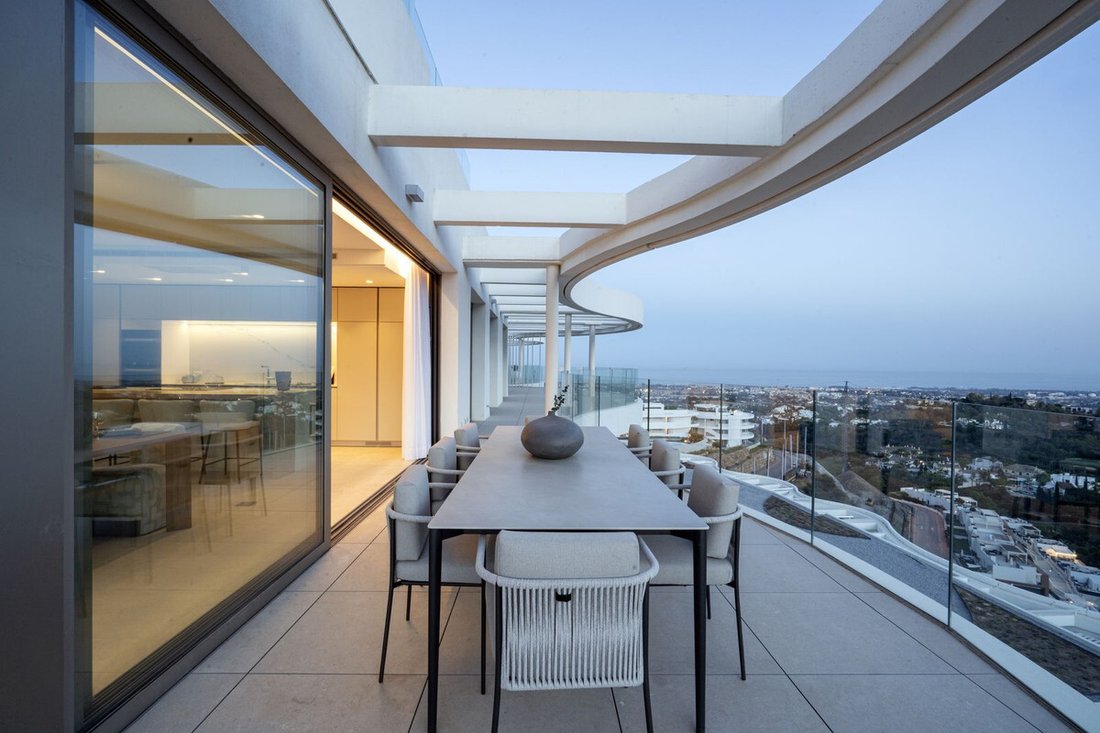 Penthouse in El Madroñal, Benahavis, Spain 2 - 13465373