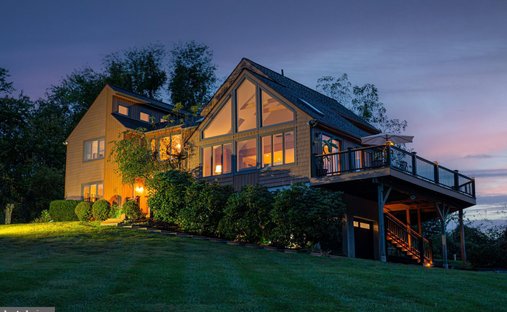 Luxury homes for sale in 19373, Pennsylvania | JamesEdition