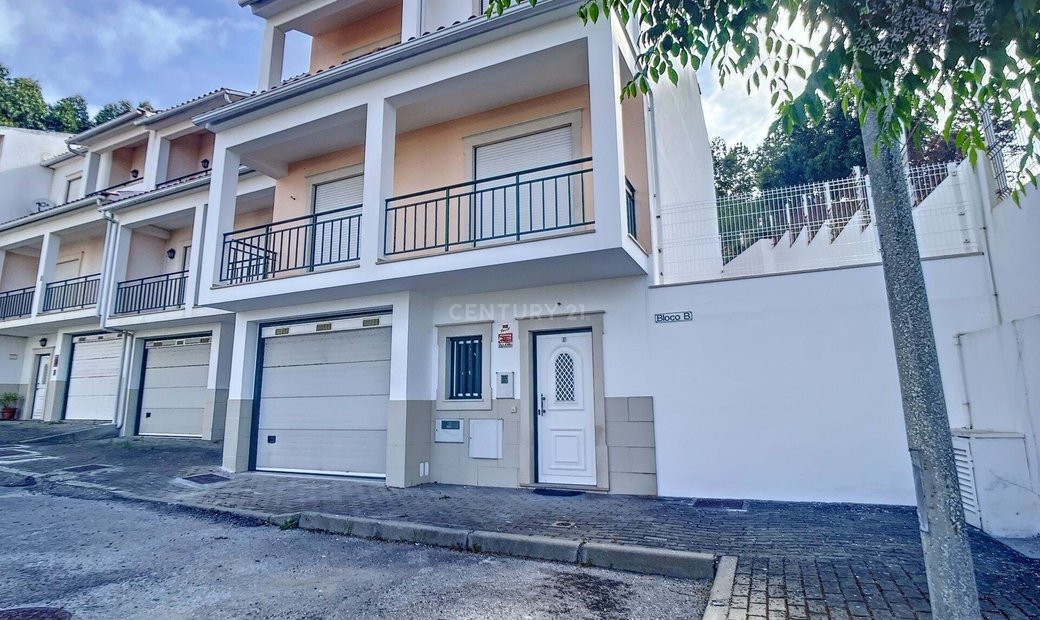 House Nazaré Portugal In Nazaré, Leiria District, Portugal For Rent