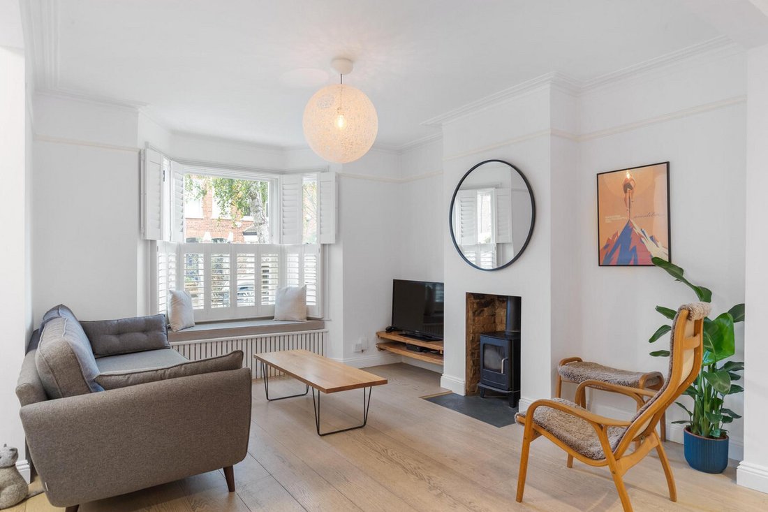 4 Bedroom Terraced House For Sale In London In London, England, United