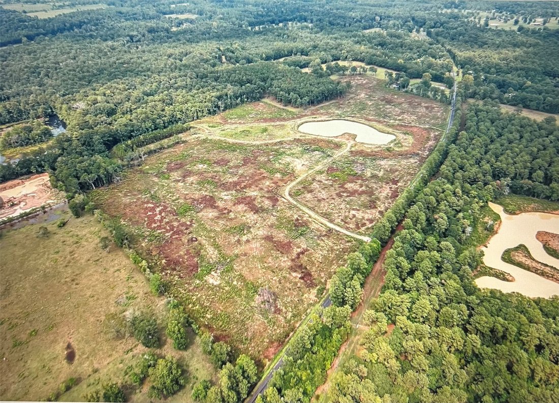 Land in Cleveland, Texas, United States 1 - 14798351