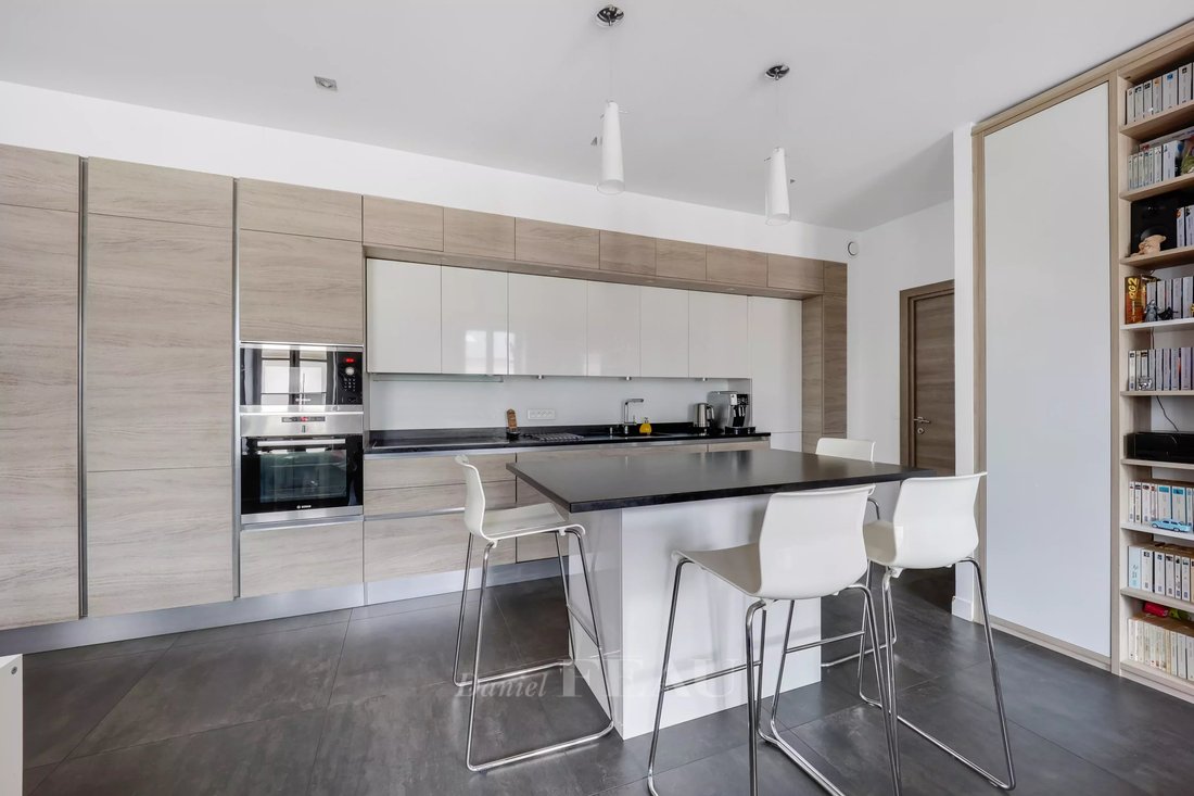 Versailles,île De France,France In Versailles, France For Sale (14808233)