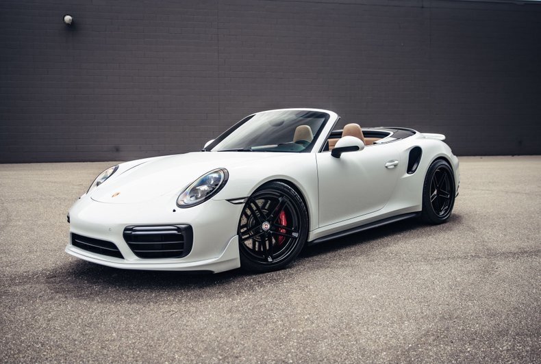 Cabriolet in Grand Rapids, United States 3 - 14805460