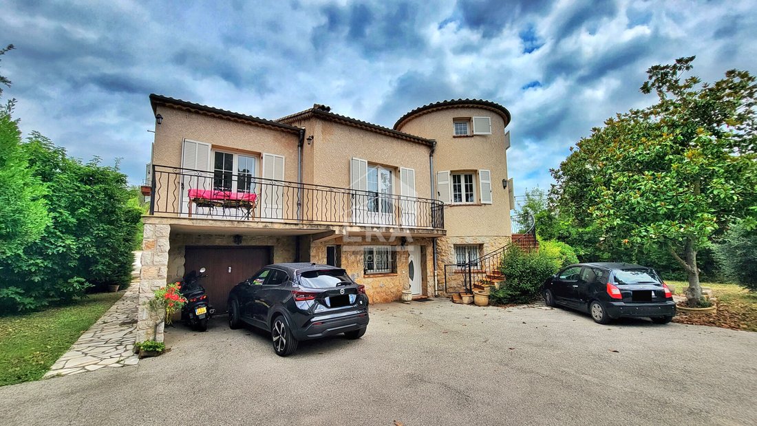 Villa in Opio, Provence-Alpes-Côte d'Azur, France 1 - 14808129