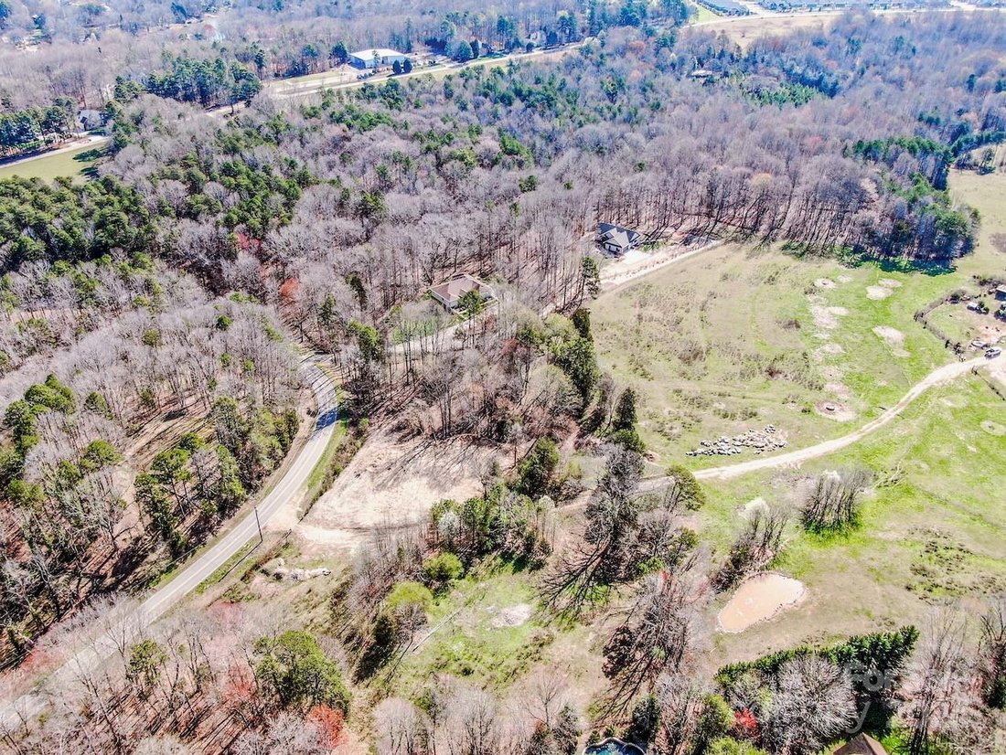 Land in Mooresville, North Carolina, United States 2 - 14797311