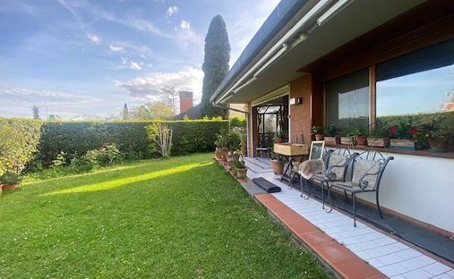 Villa in Two Roads - San Gaggio, Florence, Italy 1