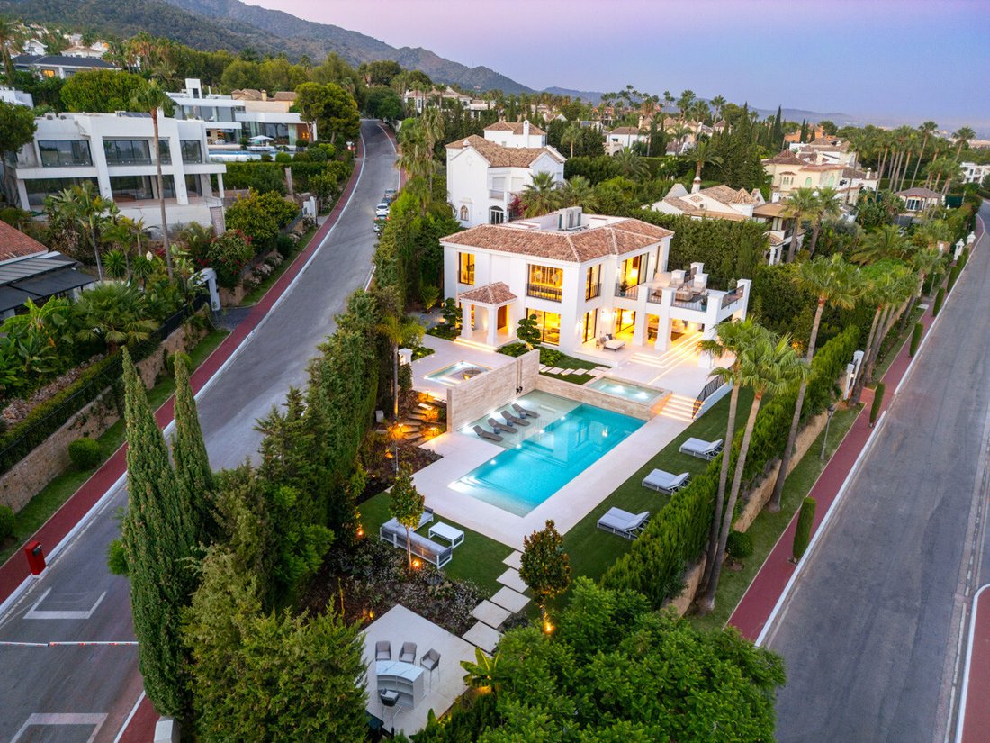 Villa in Sierra Blanca, Marbella, Spain 1 - 14808218