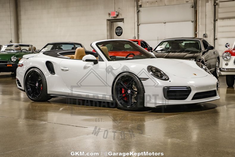 Cabriolet in Grand Rapids, United States 1 - 14805460