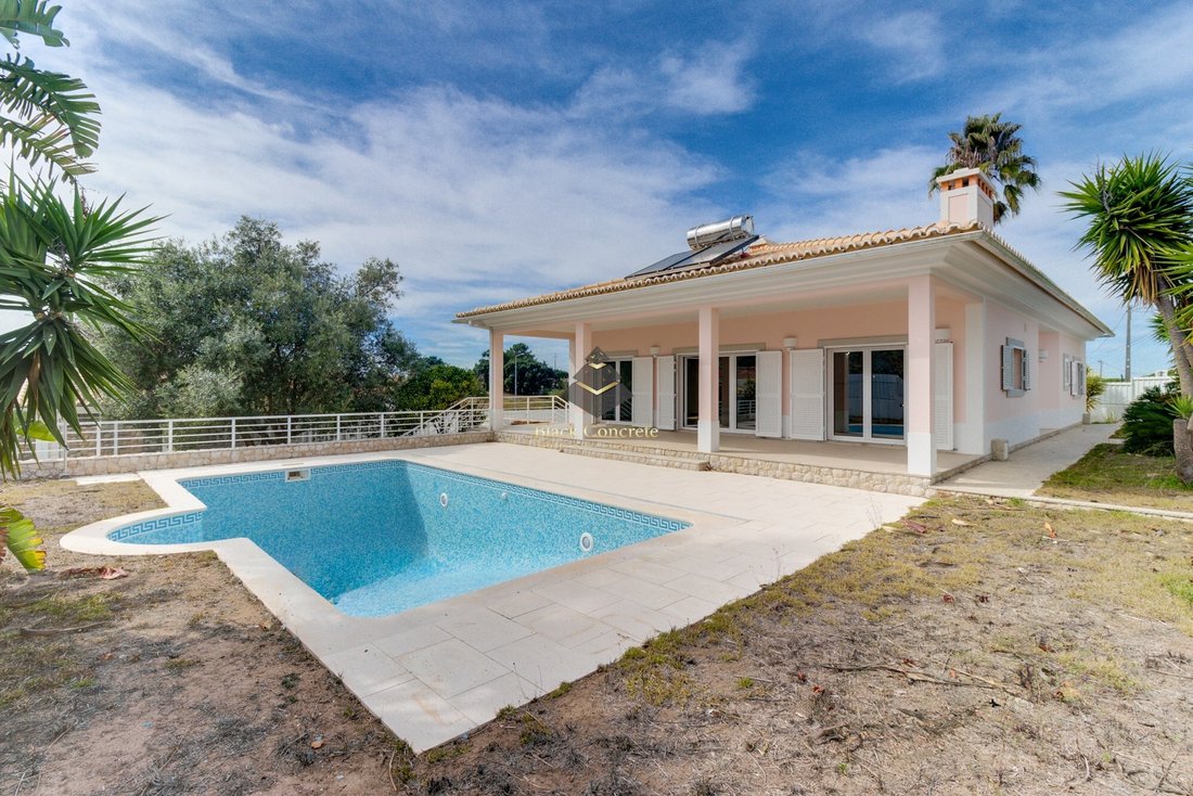 Villa in Sesimbra (Castelo), Setubal, Portugal 2 - 14798666