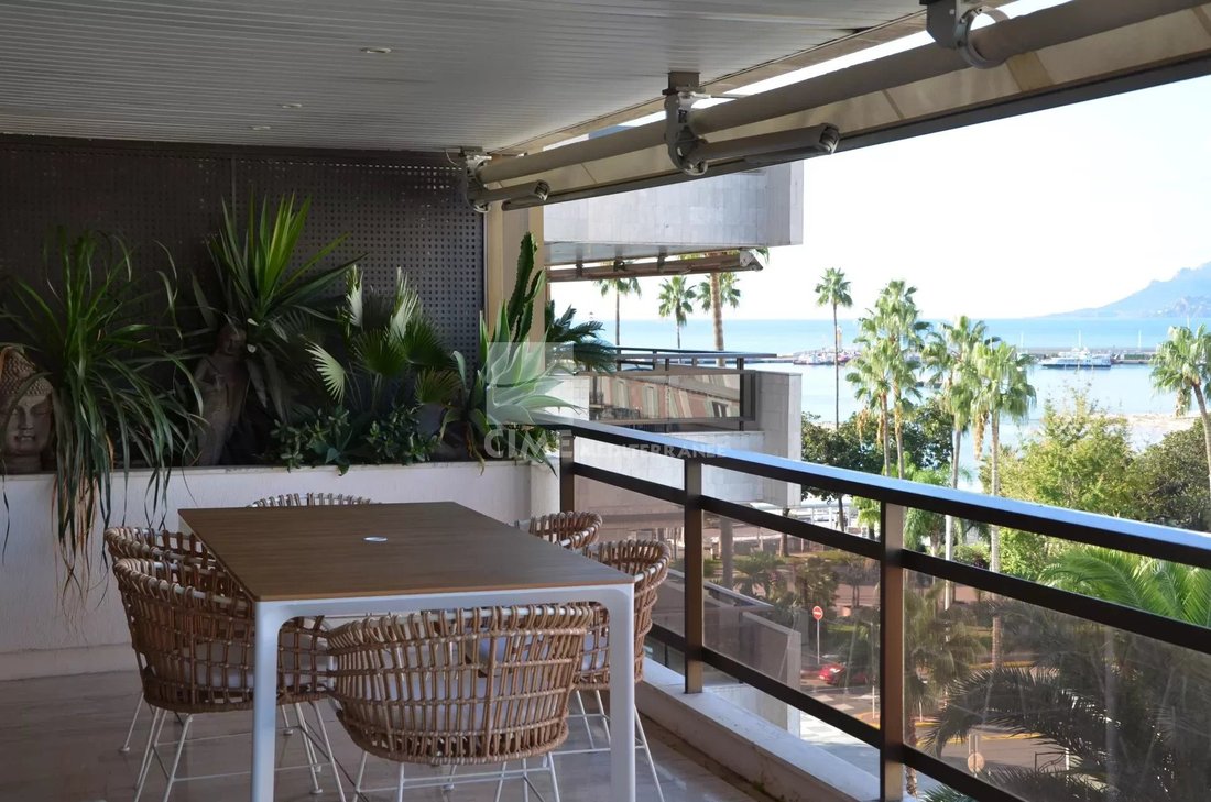 For Sale Luxury 2/3 Bedrooms In Courmes, Provence Alpes Côte D'azur