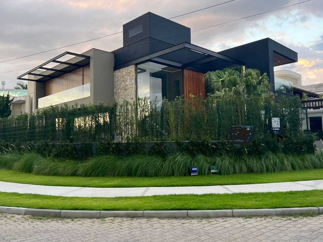 Villa in Florianópolis, State of Santa Catarina, Brazil 1 - 14807541