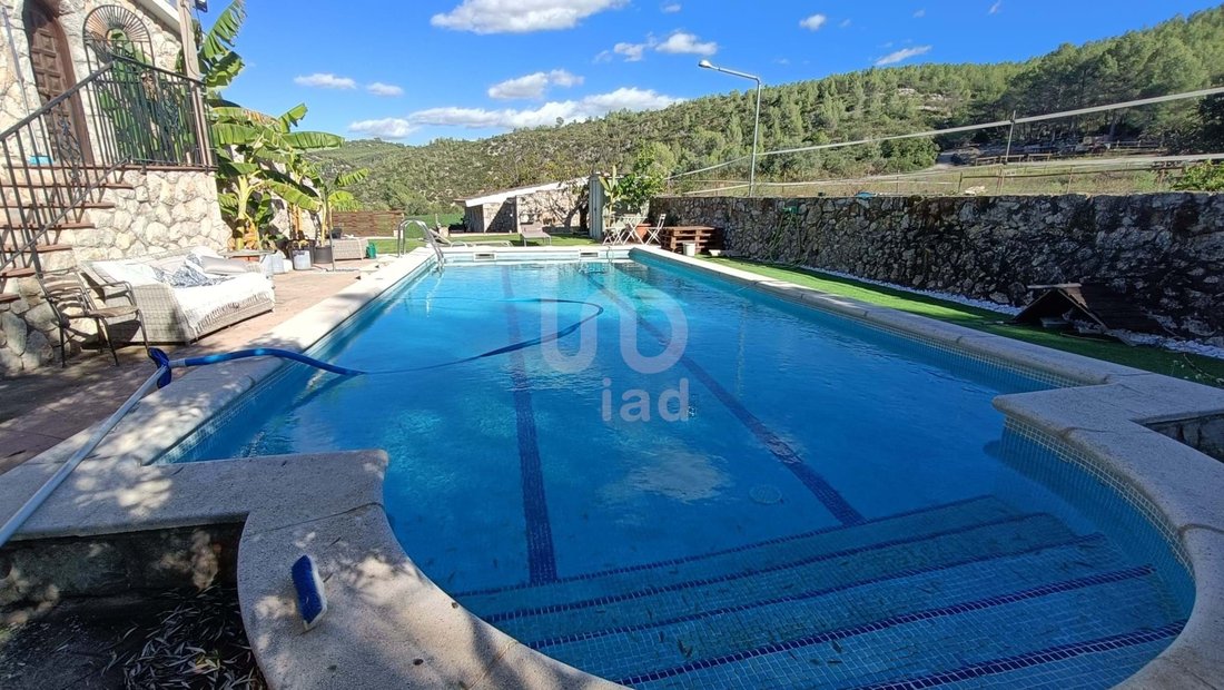 Villa in Canyelles, Catalonia, Spain 2 - 14798695