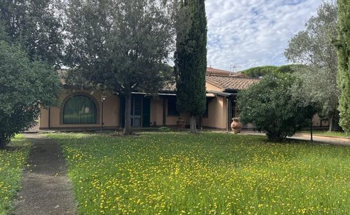 Villa in Cecina Centro, Cecina, Toskana 1