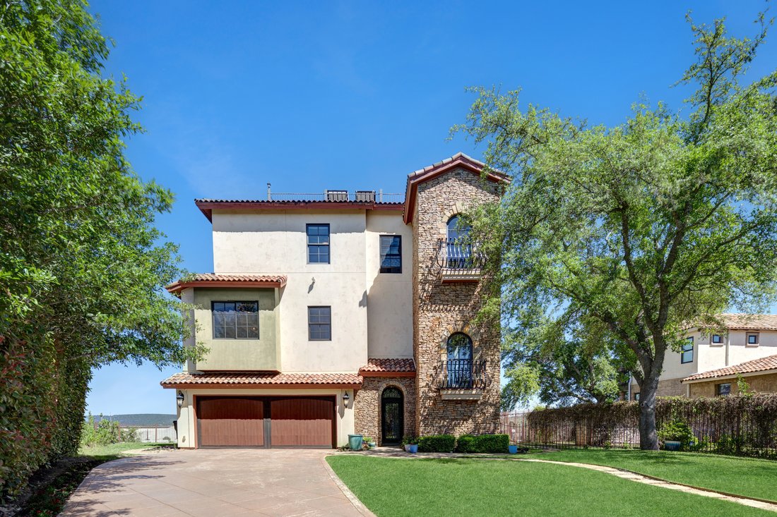 The Lakecliff Escape Of Lake Austin In Austin, Texas, United States For ...