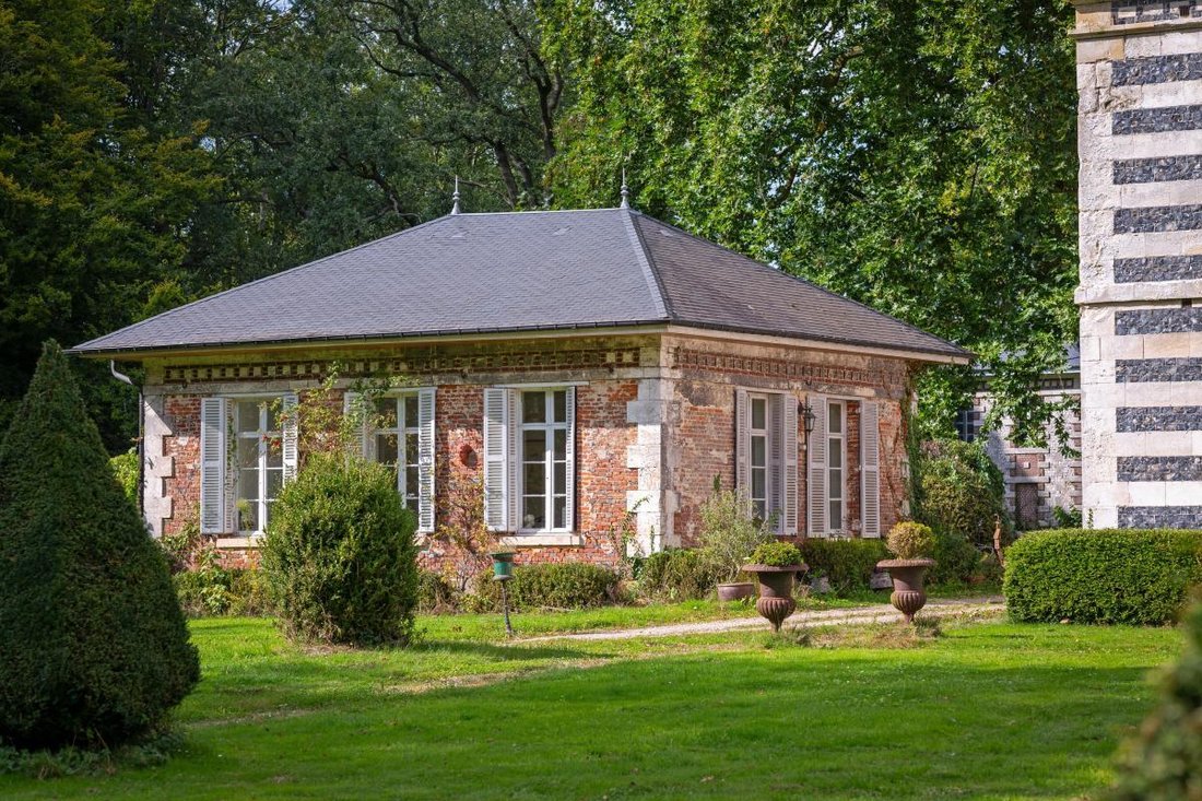 Majestic Estate With 18th Century Château In Fontenay, Normandy, France