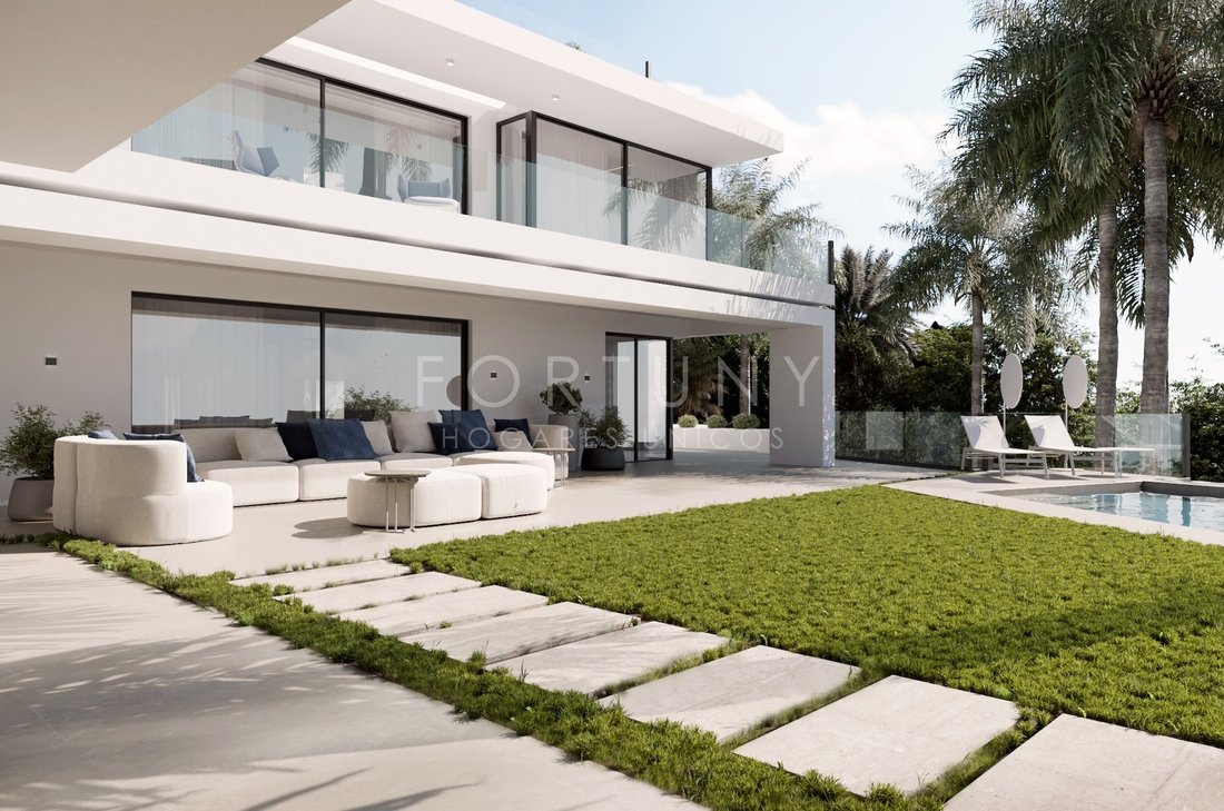 Villa in Sierra Blanca, Marbella, Spain 3 - 14808555