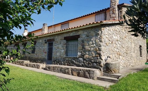 Chalet in Losar de la Vera, Extremadura, Spain 1