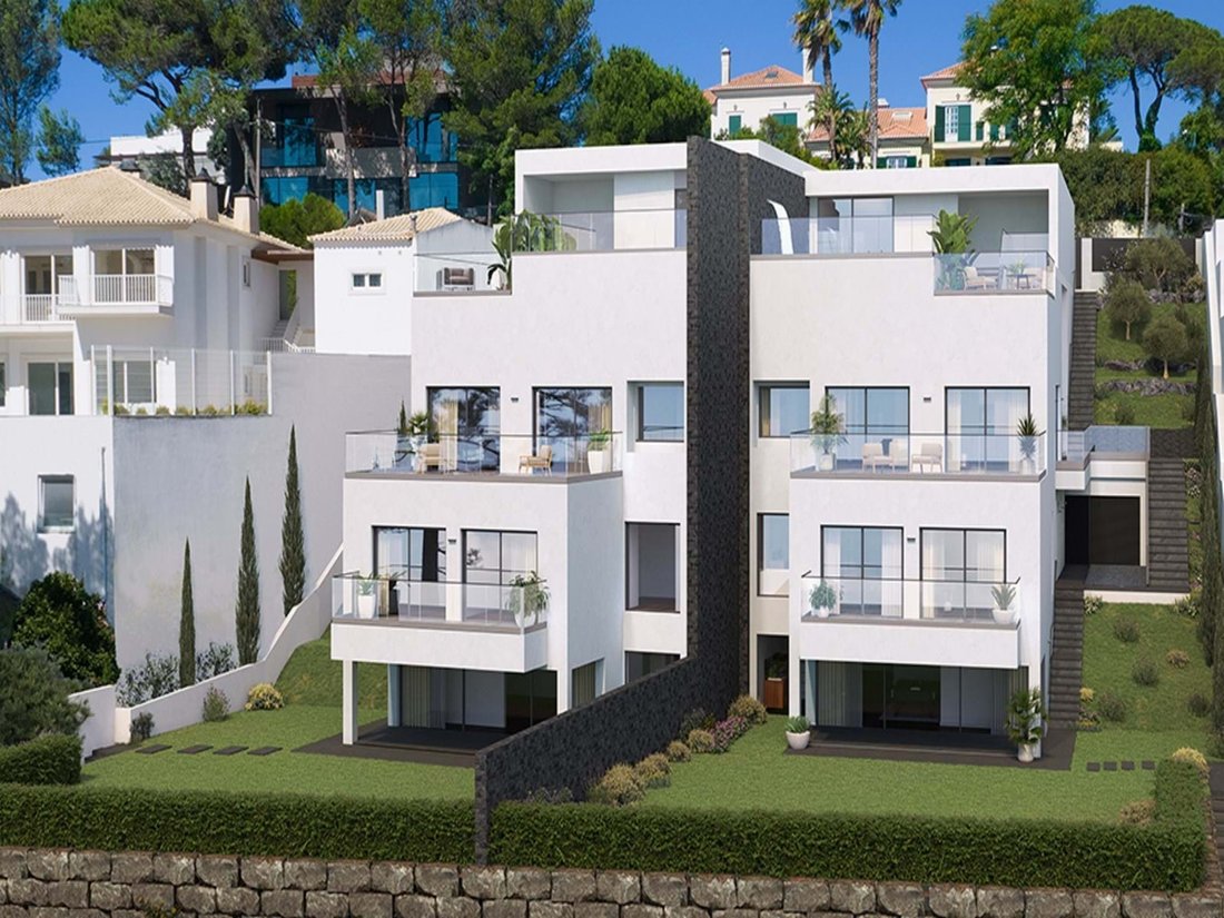 Luxury 5 Bedroom Villa, For Sale In Estoril In Estoril, Lisbon