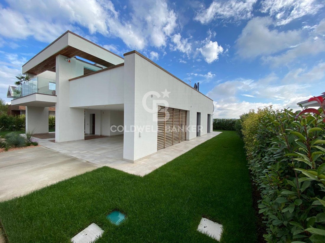 Villa in Dolci, Veneto, Italy 1 - 14816859