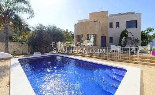 Chalet in San Juan de Alicante, Valencian Community, Spain 1