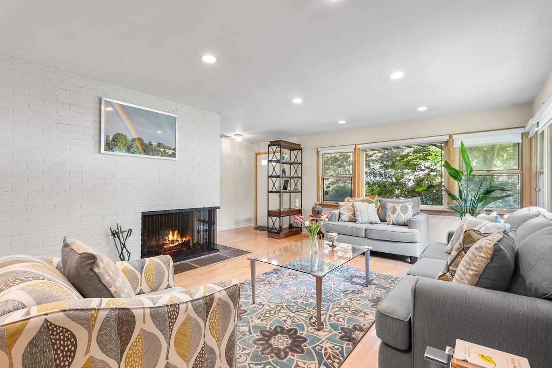 14 Old Orchard Rd In Port Chester, New York, United States For Sale