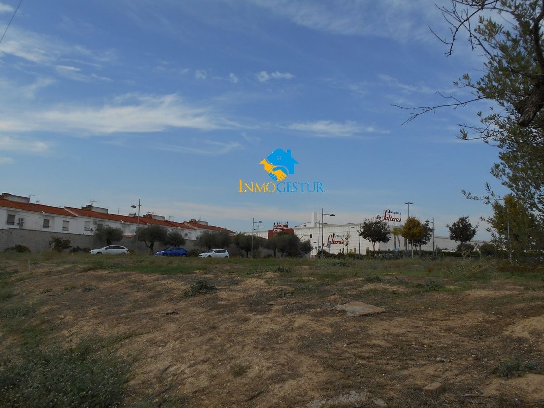 Land in Tomares, Andalusia, Spain 1 - 14813781