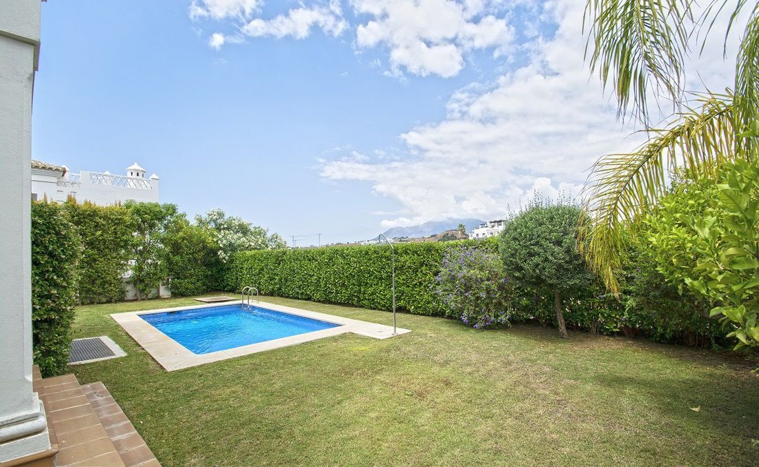 Villa in Estepona, Andalusia, Spain 2 - 14814772