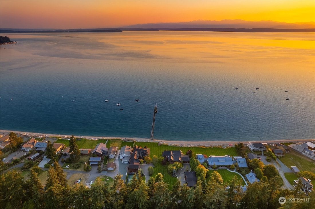 Extraordinary Gated Compound On Mutiny In Freeland, Washington, United