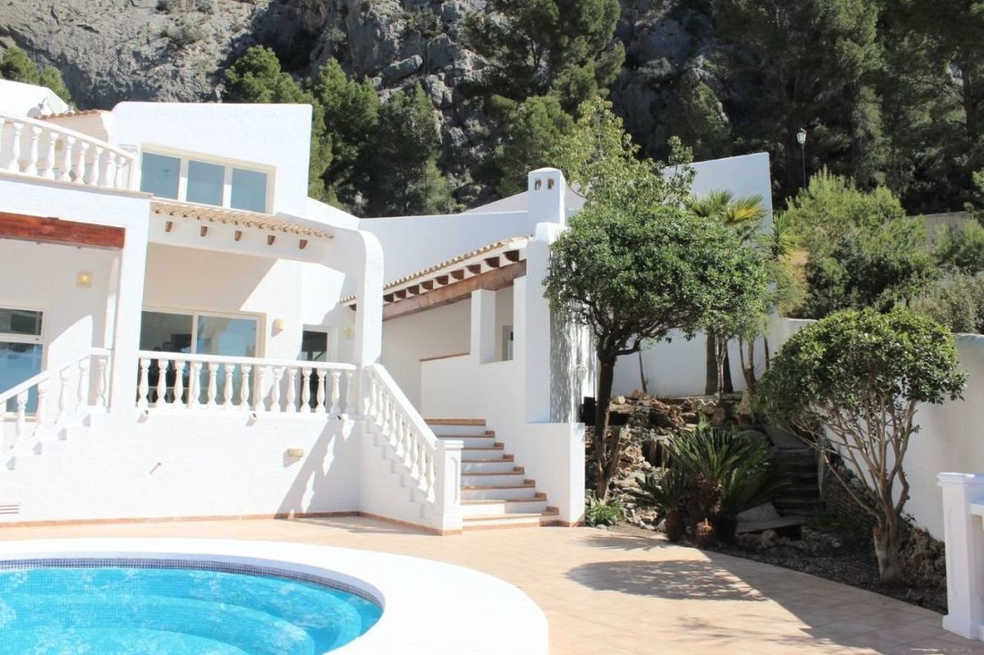 Chalet in Zona de Mascarat, Valencian Community, Spain 3 - 14814773