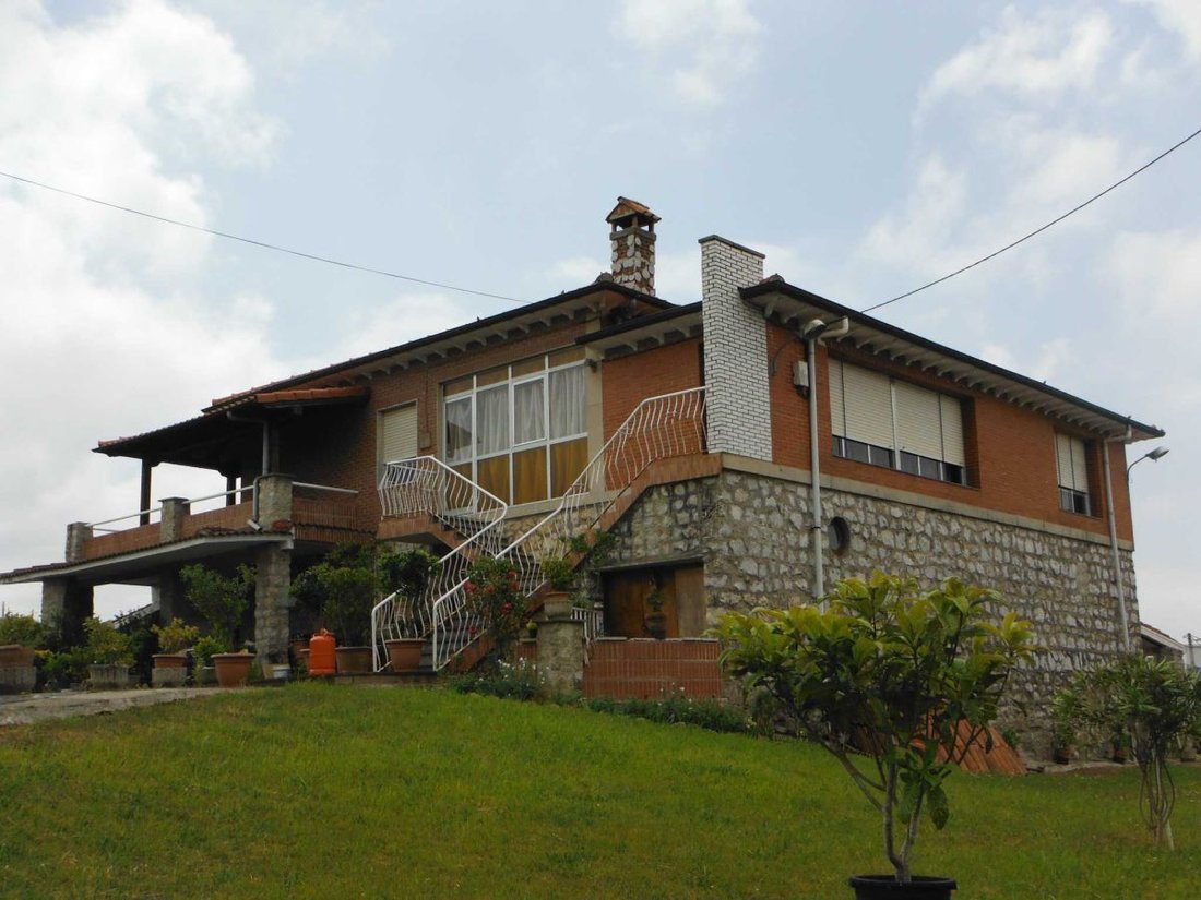 Chalet a Polanco, Cantabria, Spagna 1 - 14811628