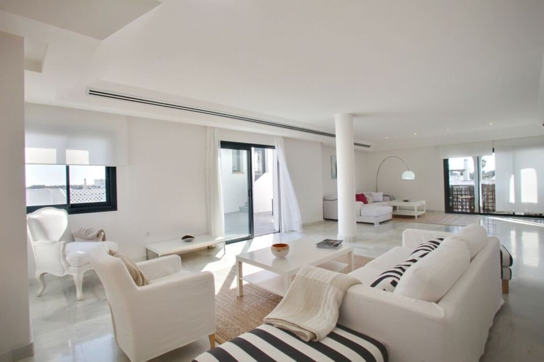 Apartment in Sotogrande, San Roque, Andalusia 1 - 14816383