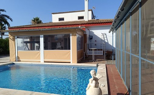 Chalet en Carmona, Andalucía, España 1