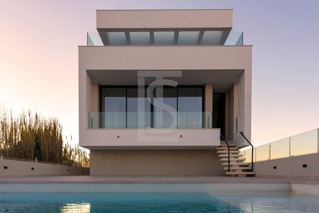 Chalet in Oliva, Valencian Community, Spain 1 - 14815186