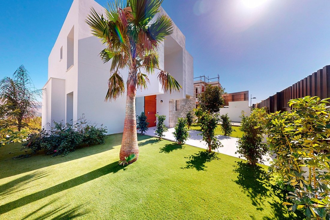 Villa in Polop, Valencian Community, Spain 2 - 14813225